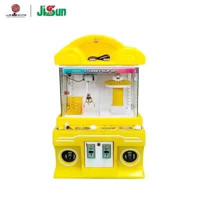 Lucky Doll Claw Machine - view 6